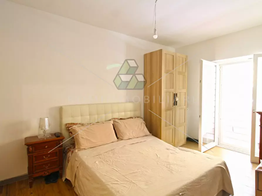 Immagine 4 di Appartamento in vendita  in Via Servigliano a Roma