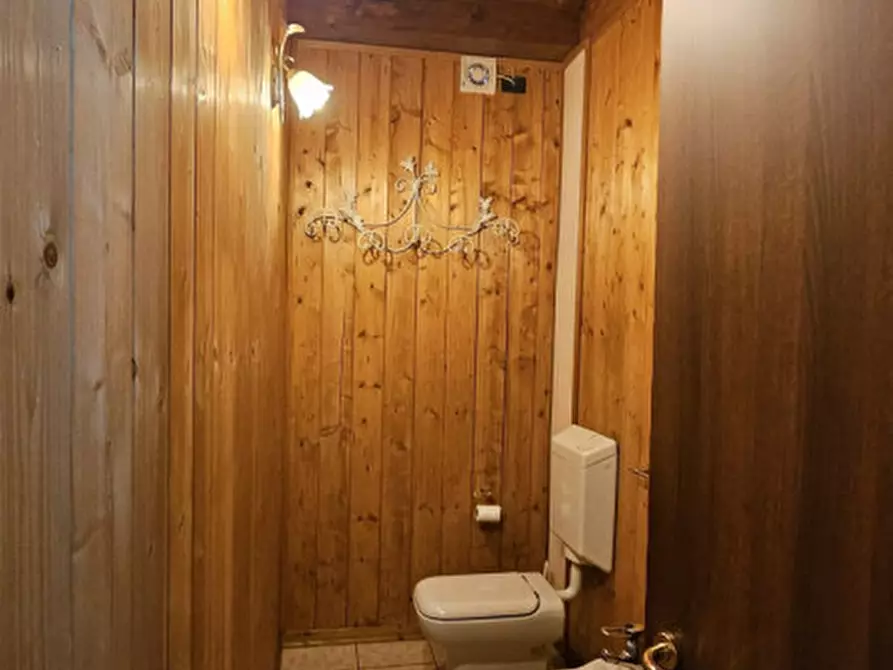 Immagine 32 di Rustico / casale in vendita  a Ciconio