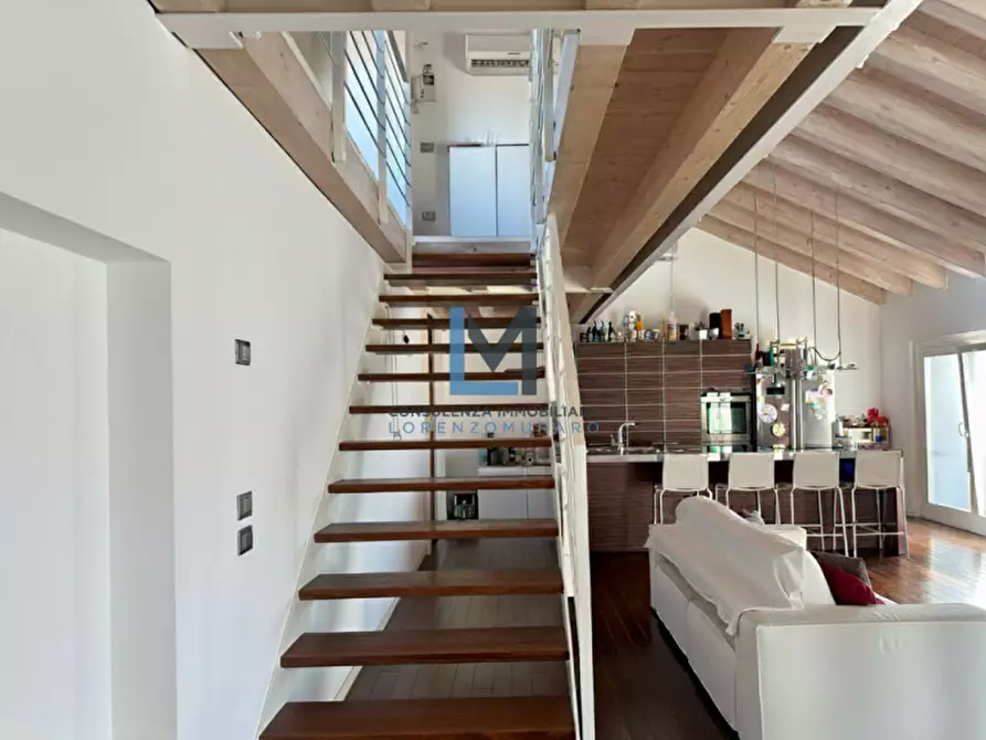 Immagine 3 di Appartamento in vendita  a Montebelluna