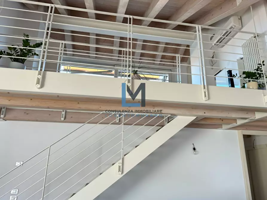 Immagine 6 di Appartamento in vendita  a Montebelluna