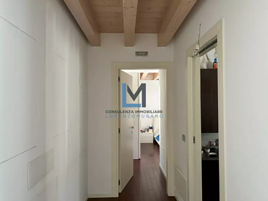 Immagine 10 di Appartamento in vendita  a Montebelluna