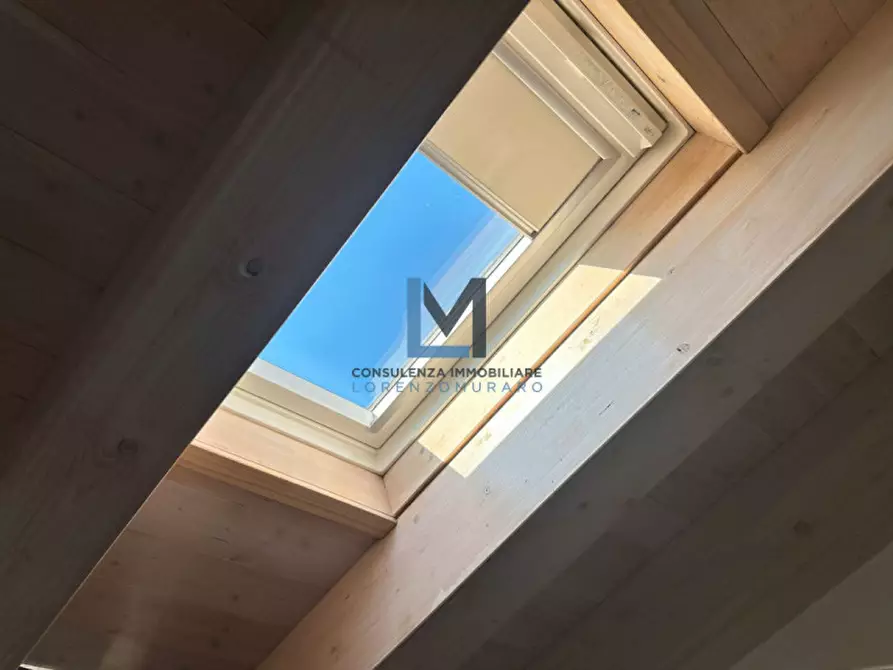 Immagine 18 di Appartamento in vendita  a Montebelluna