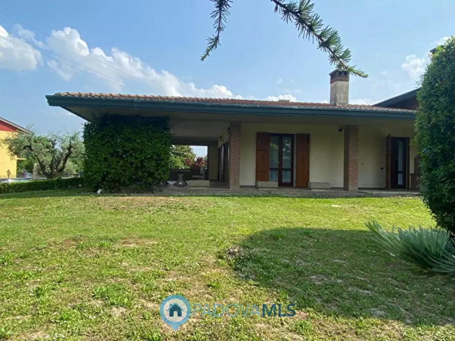 Immagine 6 di Villa in vendita  in Via Pontemanco a Due Carrare