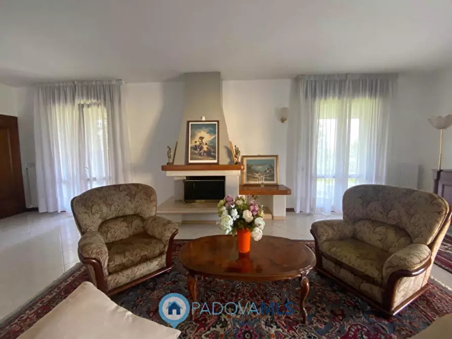 Immagine 17 di Villa in vendita  in Via Pontemanco a Due Carrare