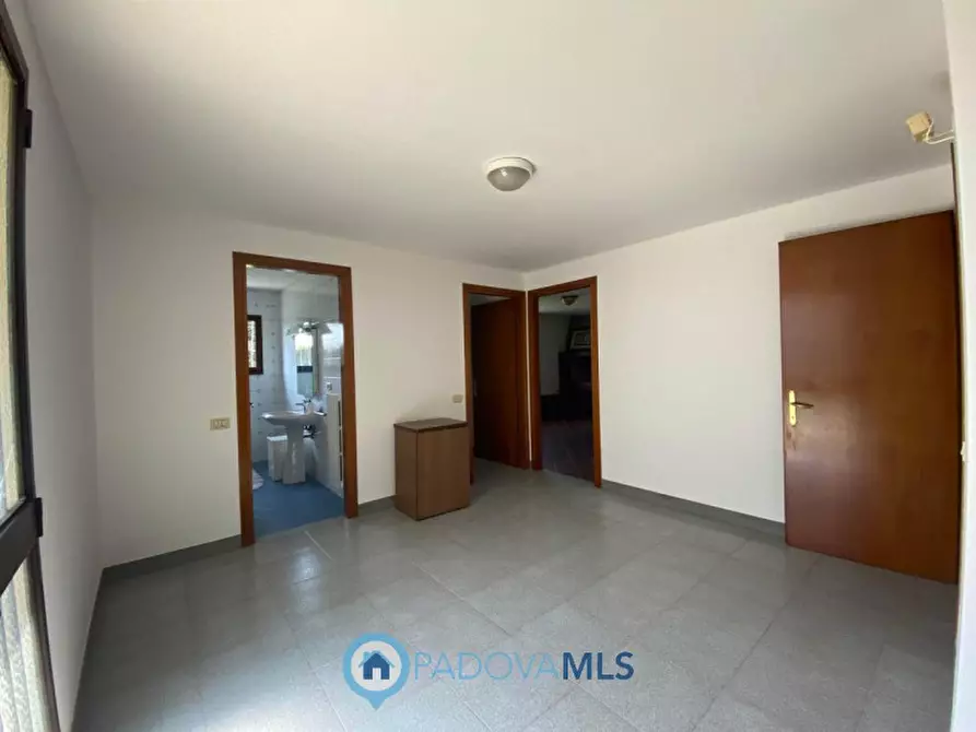 Immagine 41 di Villa in vendita  in Via Pontemanco a Due Carrare