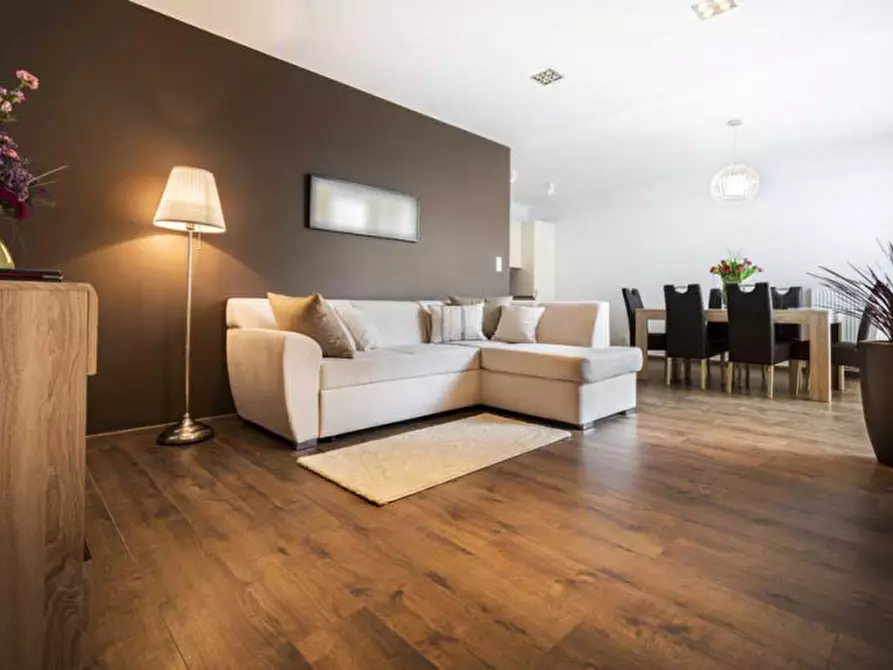 Immagine 2 di Villa in vendita  in via marziana a Venezia