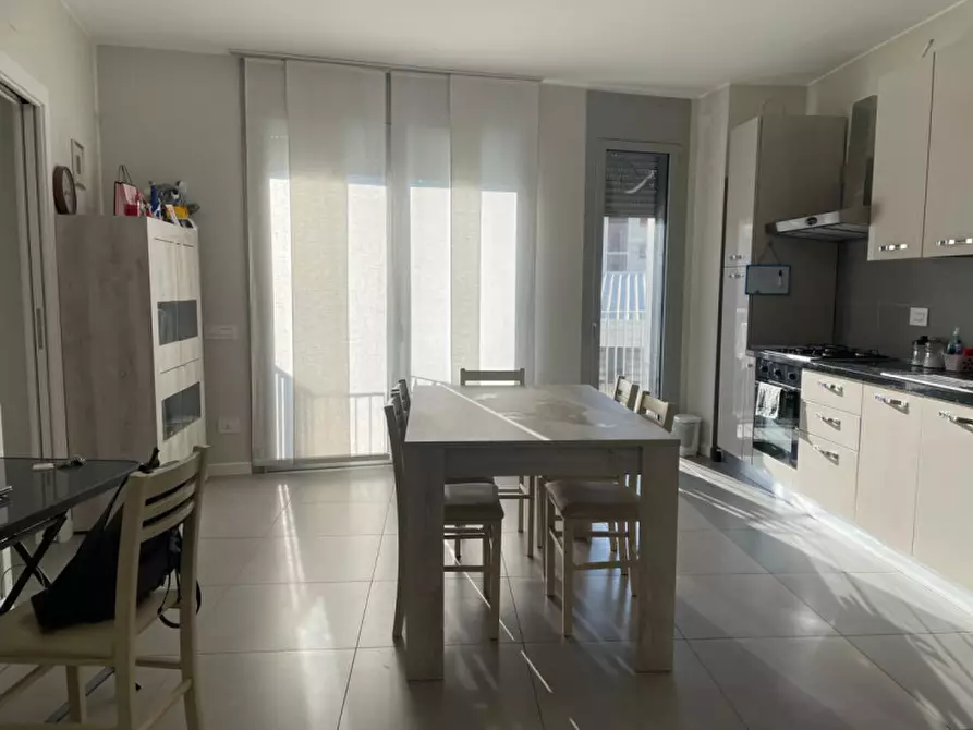 Immagine 5 di Appartamento in vendita  a Rho