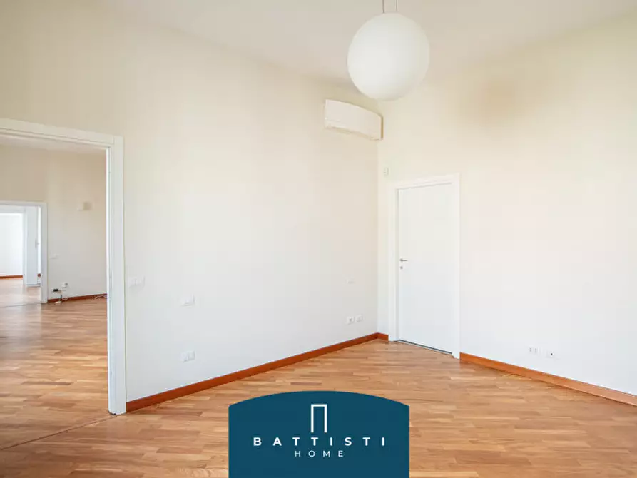 Immagine 16 di Appartamento in affitto  in Via Sallustiana a Roma