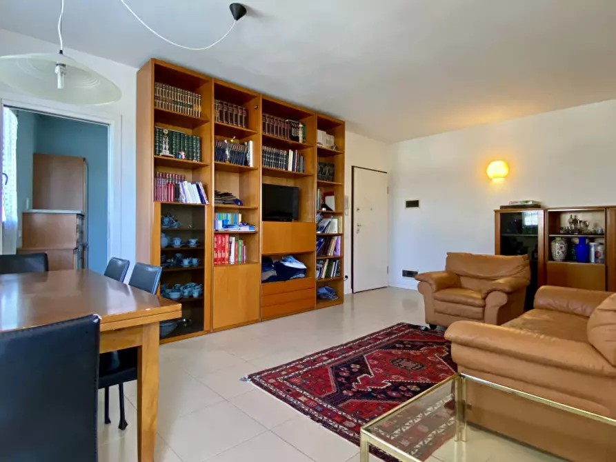 Immagine 5 di Appartamento in vendita  in Via Diviglio, 3 a Caldogno