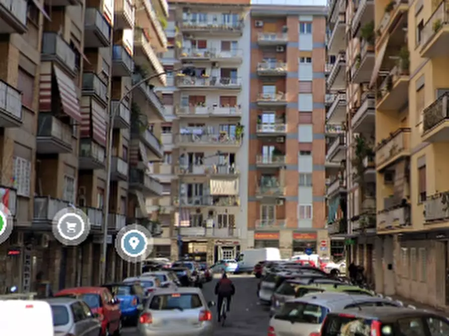 Immagine 5 di Appartamento in vendita  in Via Ampio Flaviano a Roma