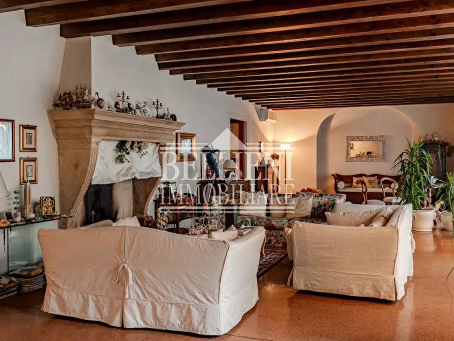 Immagine 2 di Villa in vendita  in Via Orobica a Camisano Vicentino