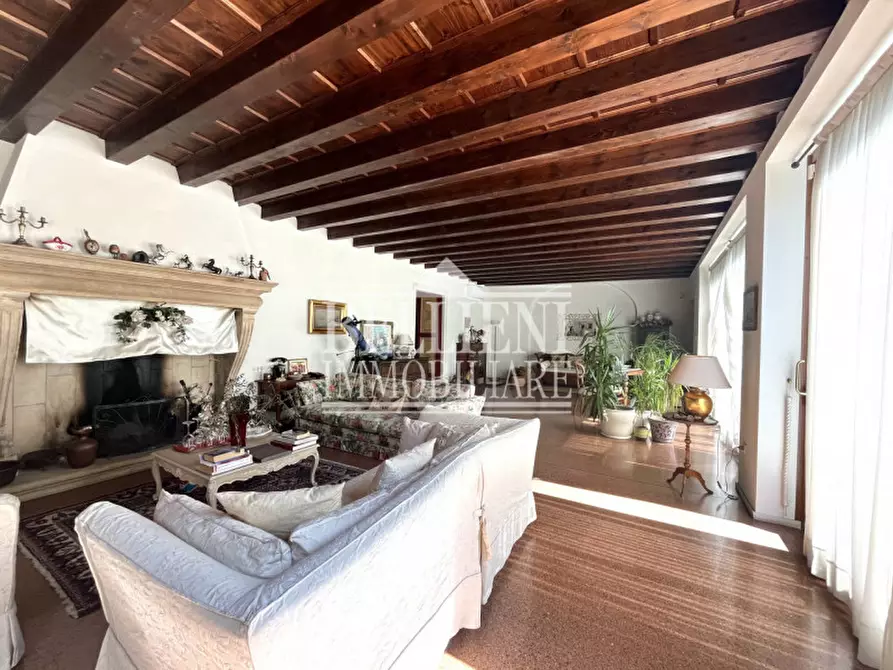 Immagine 2 di Villa in vendita  in Via Orobica a Camisano Vicentino