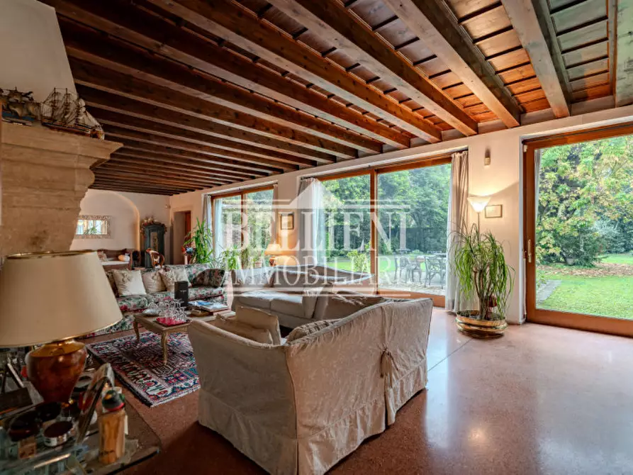 Immagine 12 di Villa in vendita  in Via Orobica a Camisano Vicentino