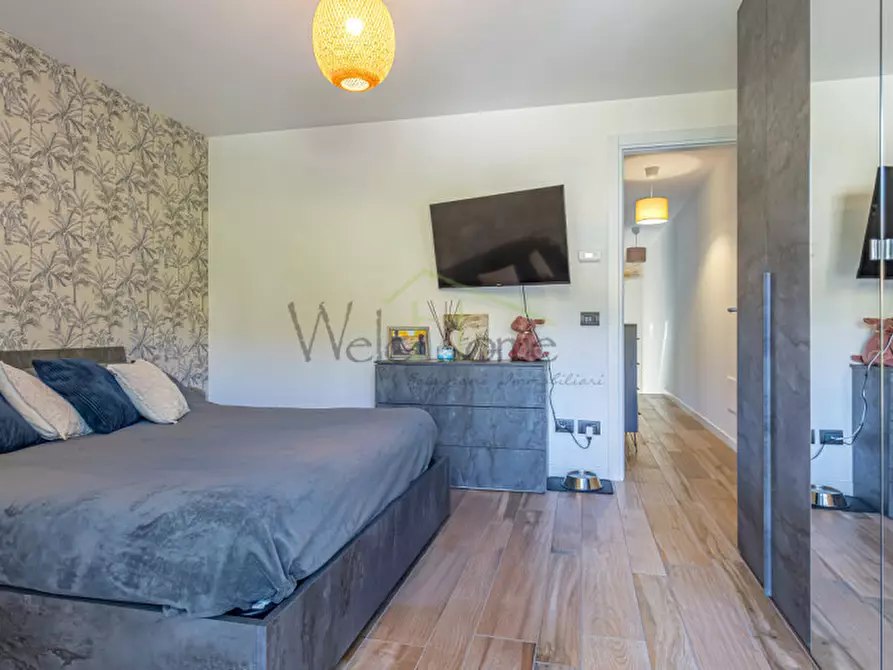 Immagine 23 di Appartamento in vendita  in Via Raffaello Sanzio a Tavernerio