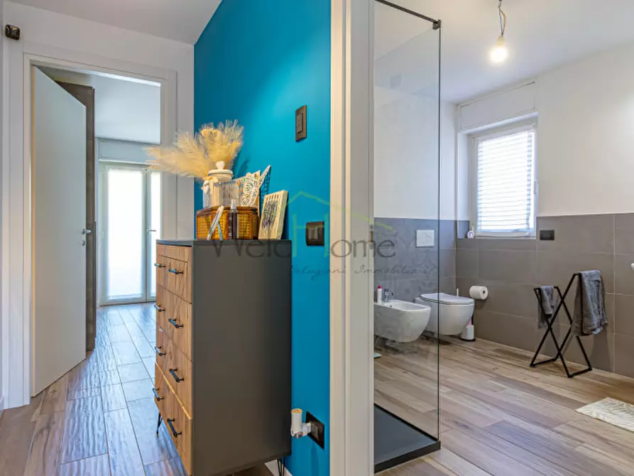 Immagine 24 di Appartamento in vendita  in Via Raffaello Sanzio a Tavernerio