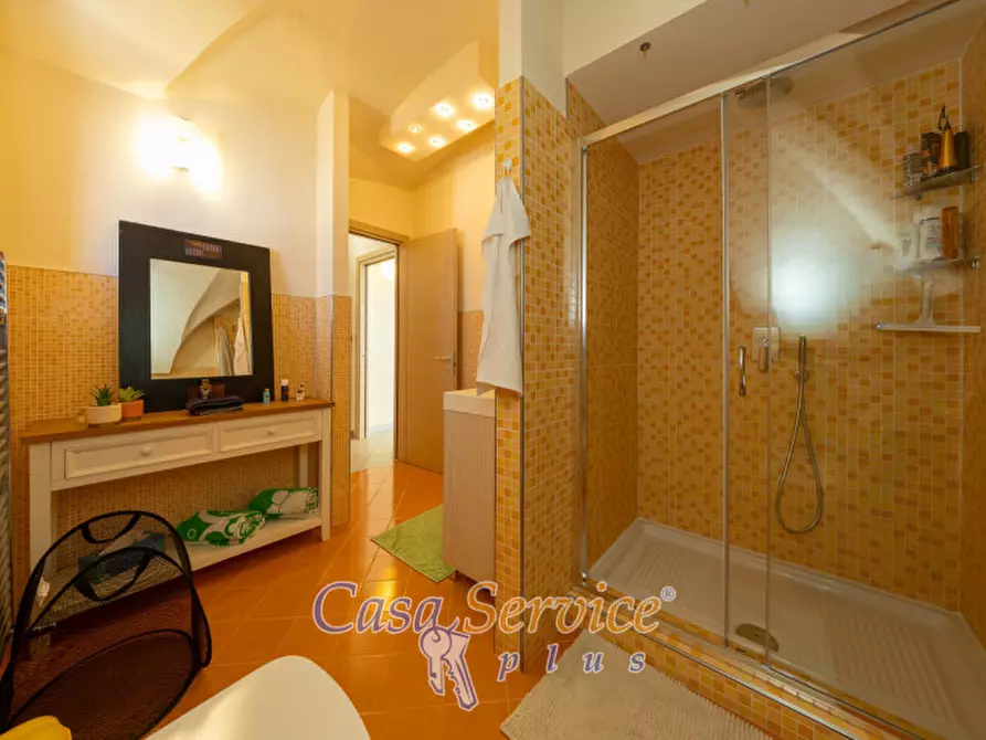 Immagine 26 di Appartamento in vendita  in Via Giuseppe Garibaldi a Gallipoli