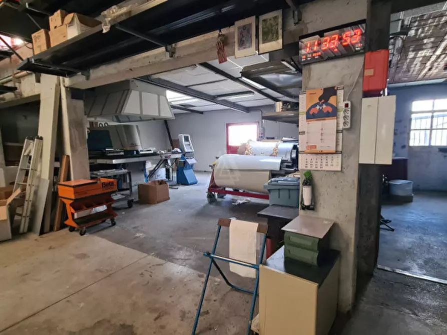 Immagine 7 di Capannone industriale in vendita  a Castello Di Godego