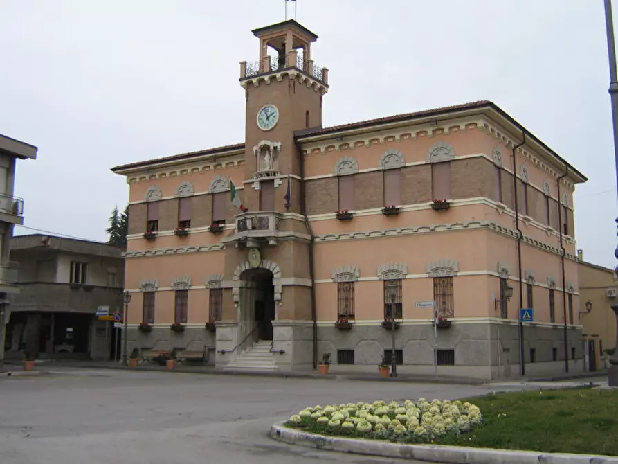 Immagine 1 di Terreno in affitto  in viale carducci a Gambettola