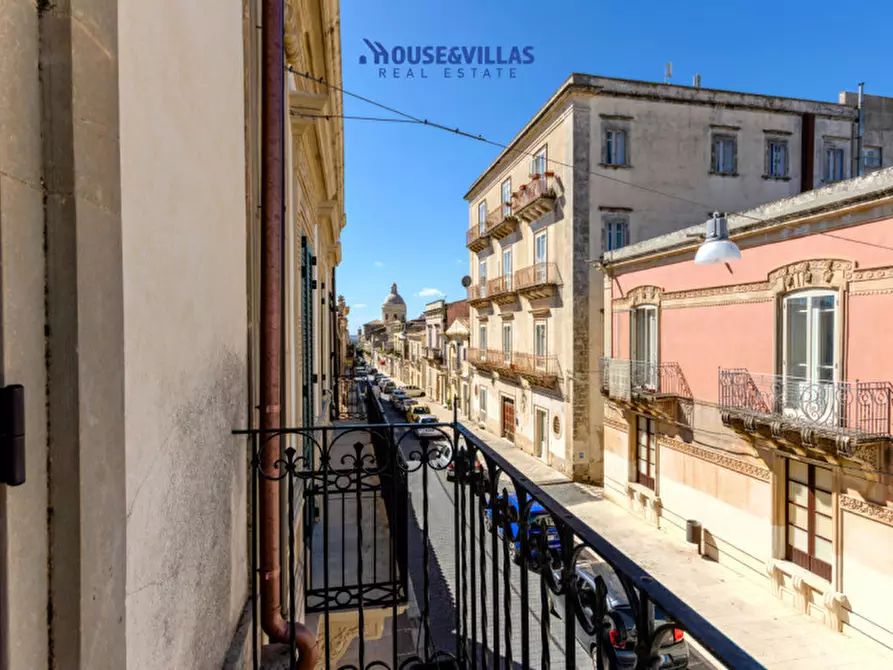 Immagine 13 di Casa indipendente in vendita  in Via Rosolino Pilo a Noto