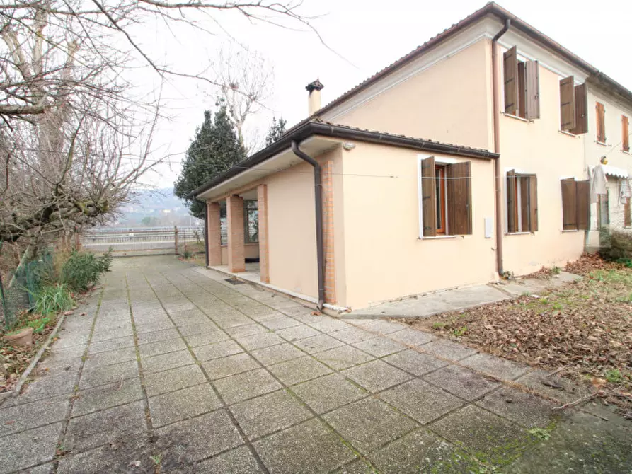 Immagine 2 di Casa bifamiliare in vendita  a Monselice