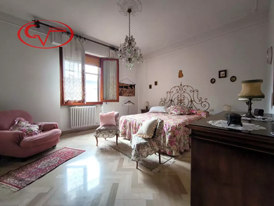Immagine 9 di Casa bifamiliare in vendita  in Viale Guglielmo Marconi a Castelfranco Piandiscò