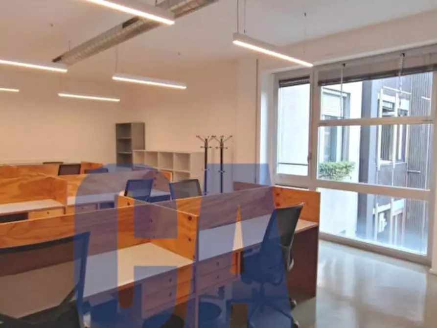 Immagine 3 di Ufficio in affitto  in PIAZZA DUCA D'AOSTA a Milano