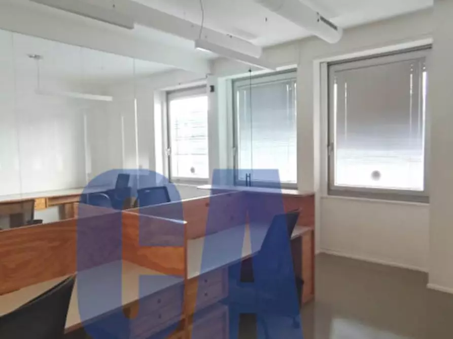 Immagine 4 di Ufficio in affitto  in PIAZZA DUCA D'AOSTA a Milano