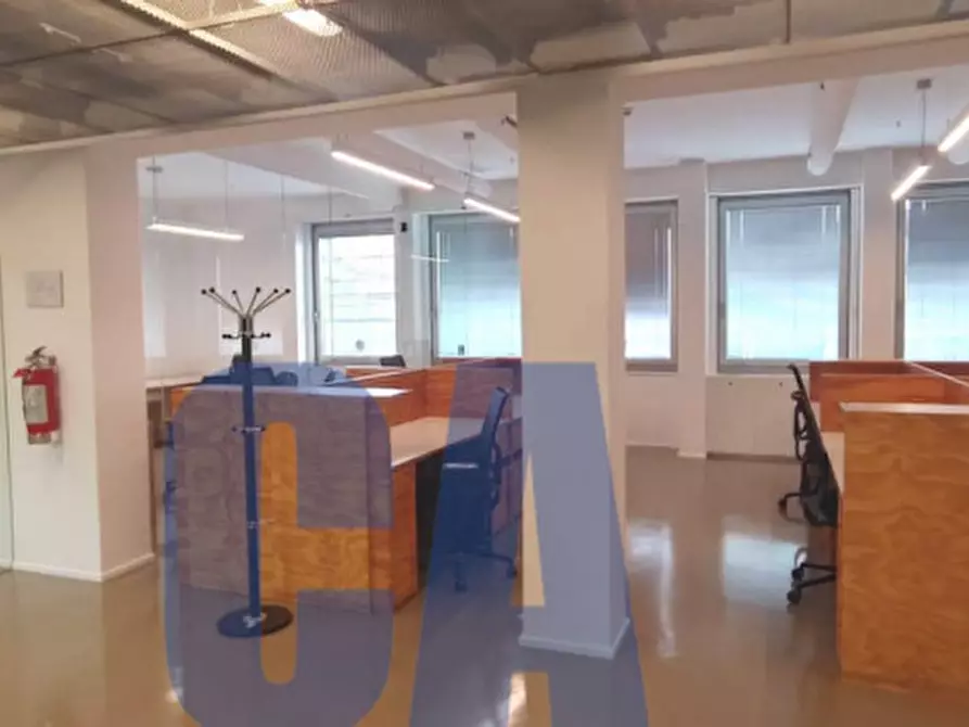 Immagine 5 di Ufficio in affitto  in PIAZZA DUCA D'AOSTA a Milano