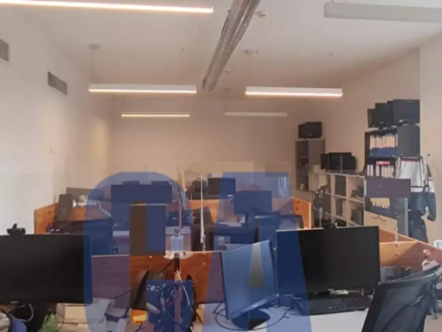 Immagine 9 di Ufficio in affitto  in PIAZZA DUCA D'AOSTA a Milano