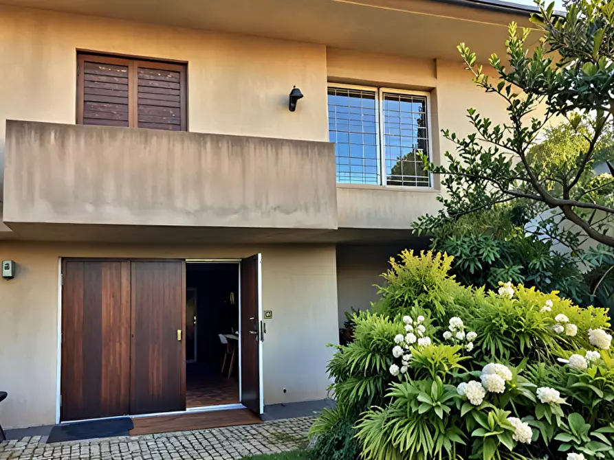 Immagine 1 di Casa indipendente in vendita  in Via Albinoni Tomaso a Montebelluna