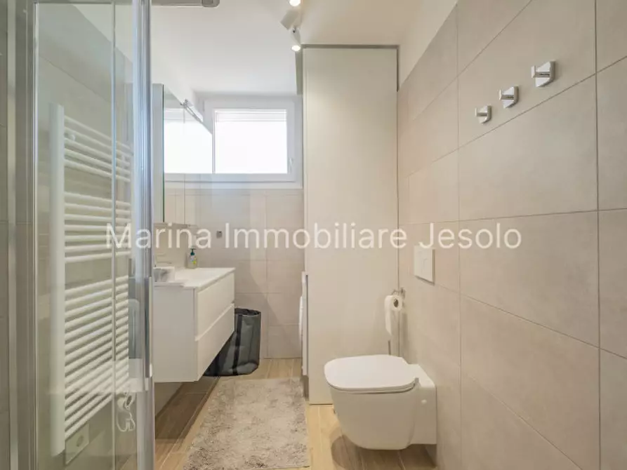 Immagine 10 di Attico in vendita  in Via Gorizia a Jesolo