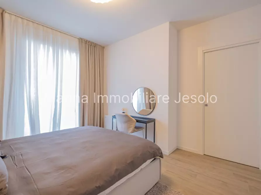 Immagine 22 di Attico in vendita  in Via Gorizia a Jesolo