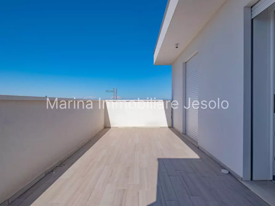 Immagine 30 di Attico in vendita  in Via Gorizia a Jesolo