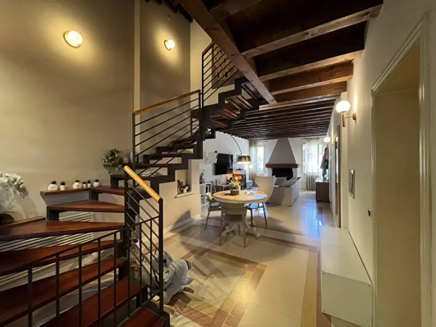 Immagine 3 di Casa quadrifamiliare in vendita  a Selvazzano Dentro