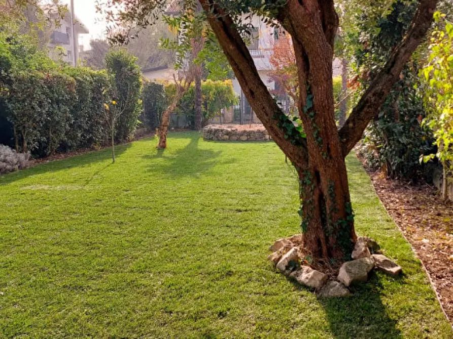 Immagine 13 di Casa quadrifamiliare in vendita  a Selvazzano Dentro