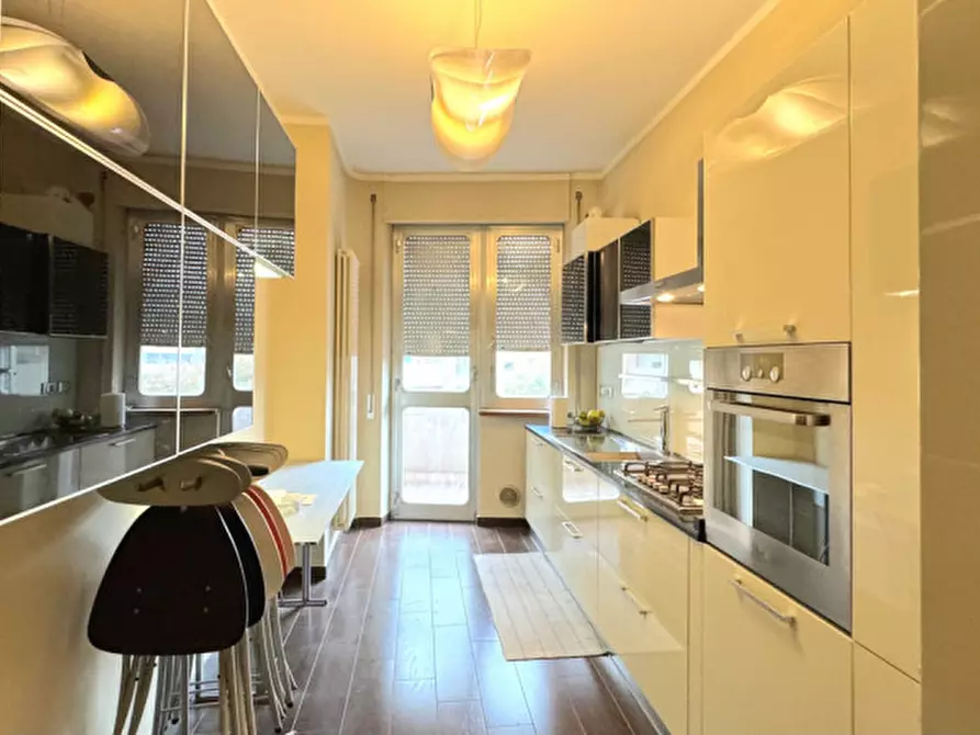 Immagine 14 di Appartamento in vendita  in Lungofiume dei Poeti a Pescara