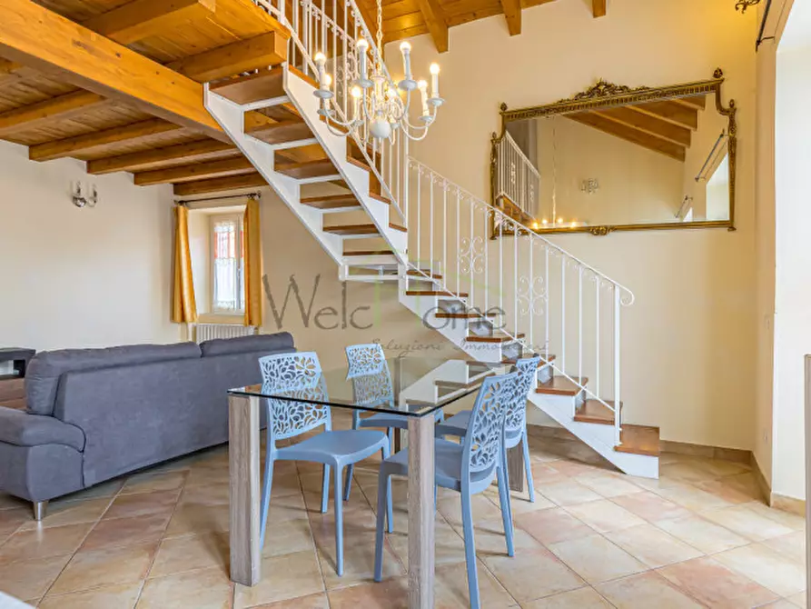 Immagine 2 di Appartamento in vendita  a Albavilla