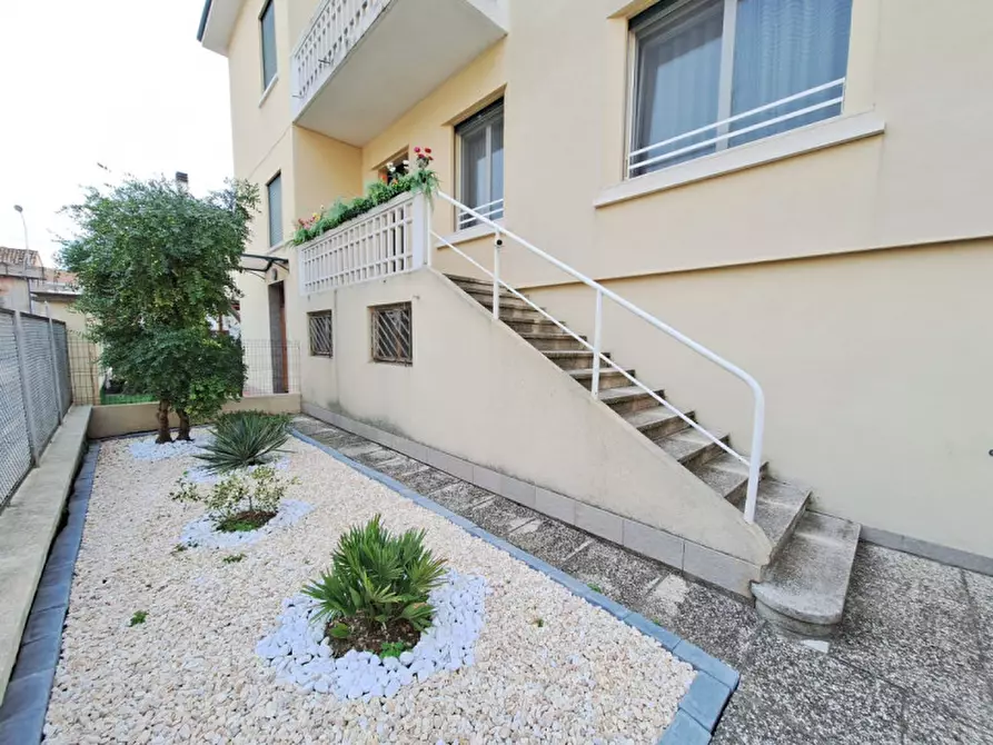 Immagine 2 di Appartamento in vendita  in Via Guido Cavaglieri a Rovigo