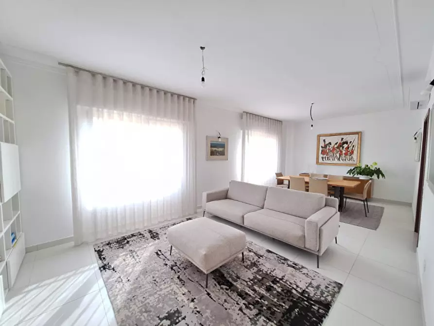 Immagine 2 di Appartamento in vendita  in Via Guido Cavaglieri a Rovigo
