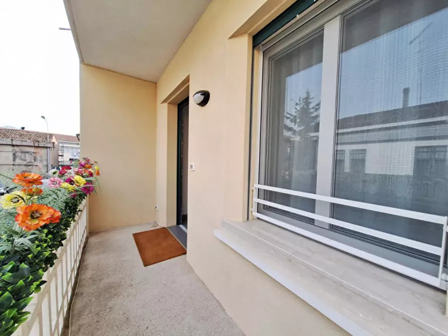 Immagine 3 di Appartamento in vendita  in Via Guido Cavaglieri a Rovigo
