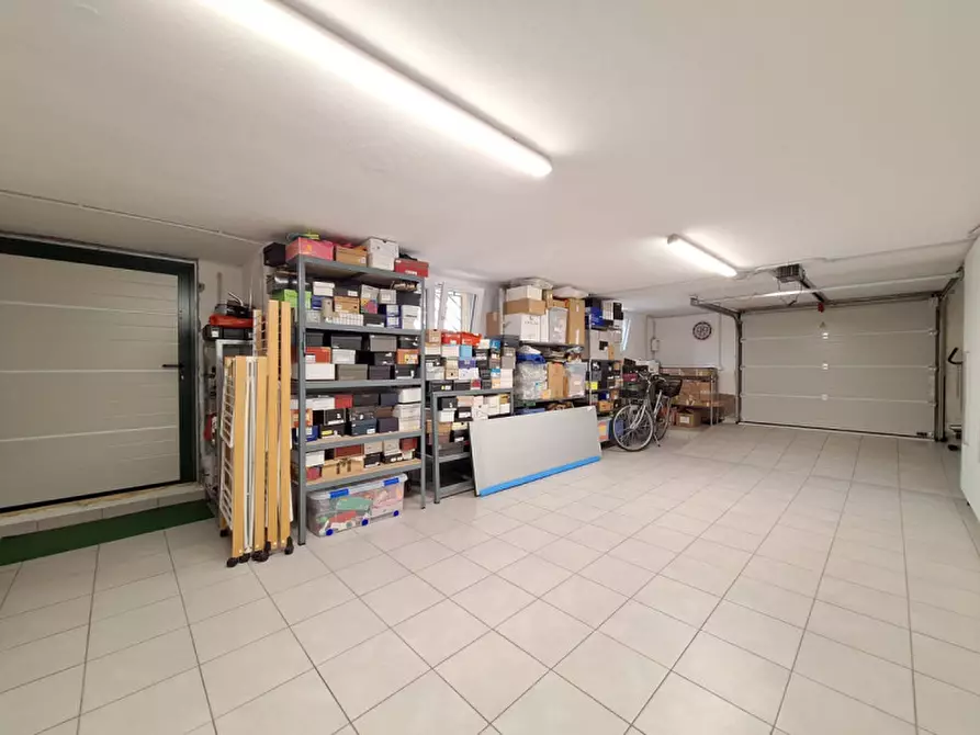 Immagine 40 di Appartamento in vendita  in Via Guido Cavaglieri a Rovigo