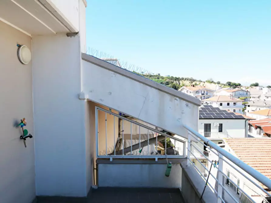 Immagine 8 di Appartamento in vendita  a Montesilvano