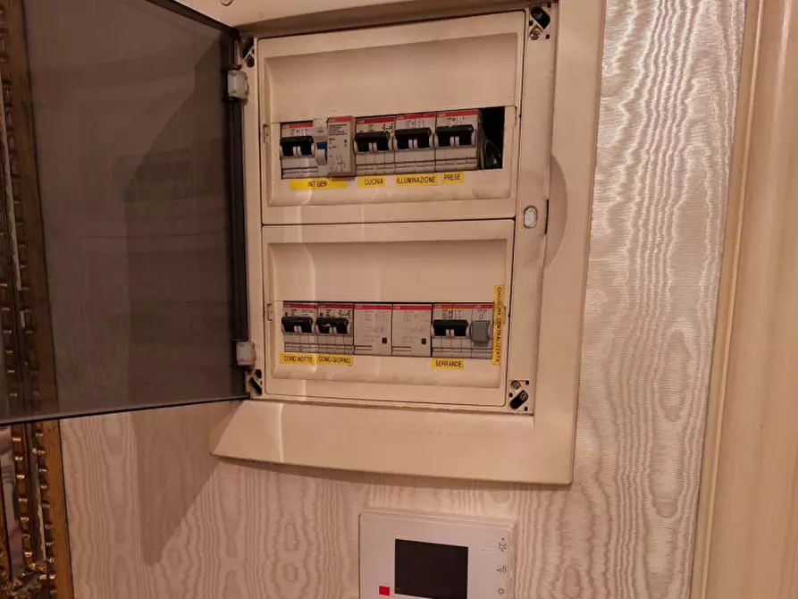 Immagine 37 di Appartamento in vendita  in via Pietro Giardini 207 a Modena