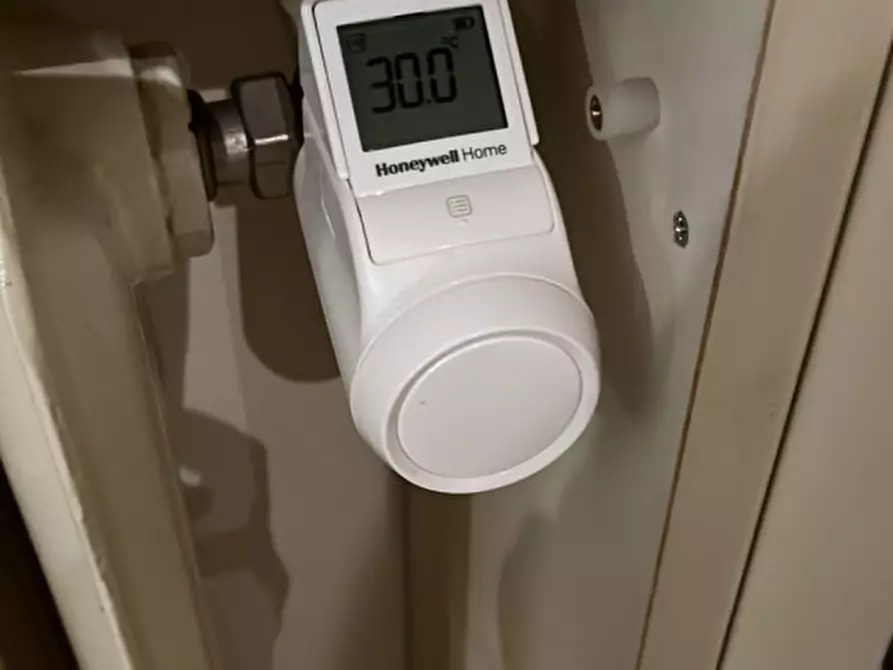 Immagine 39 di Appartamento in vendita  in via Pietro Giardini 207 a Modena