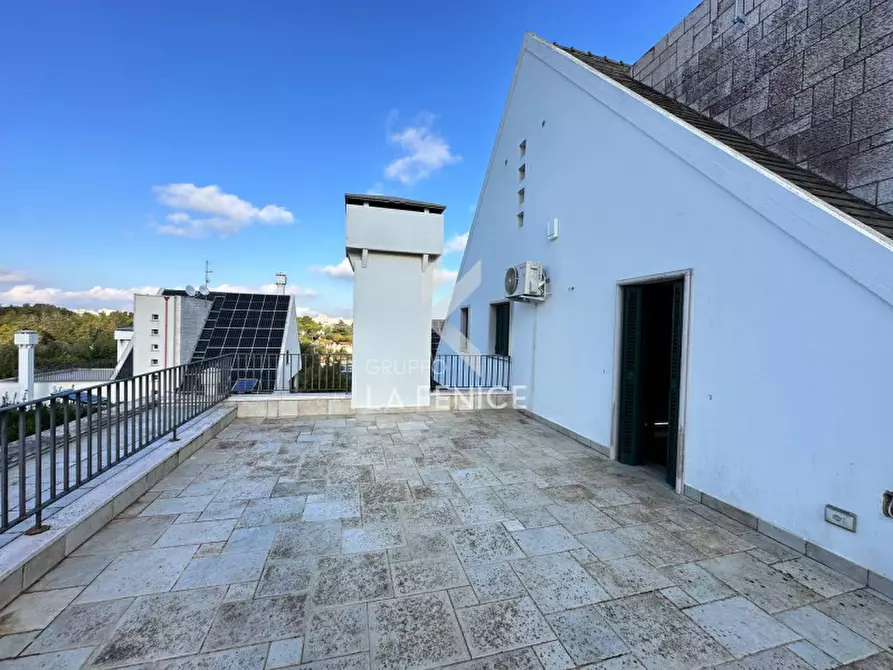 Immagine 5 di Villa in vendita  in Via Massafra 1 a Martina Franca