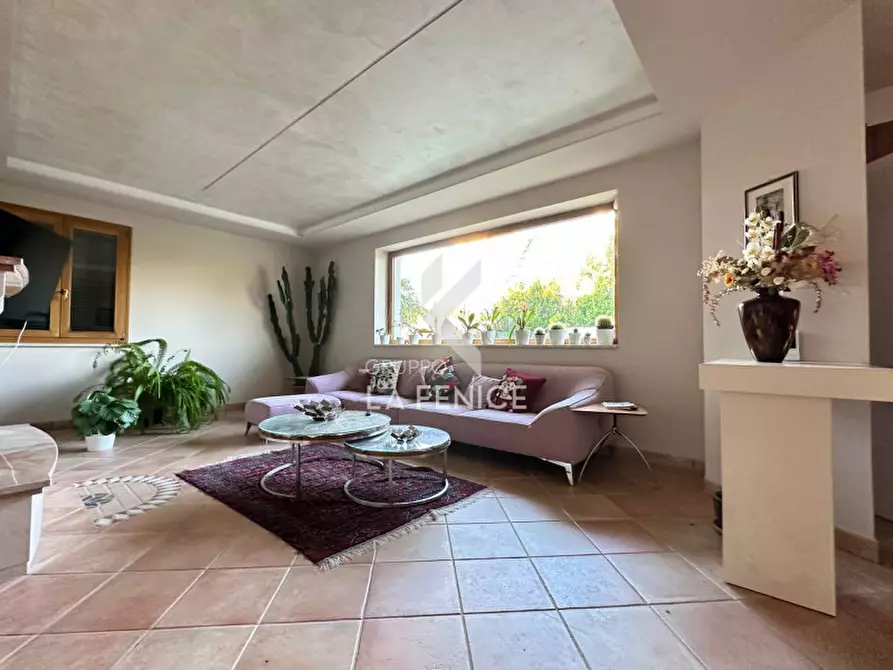 Immagine 12 di Villa in vendita  in Via Massafra 1 a Martina Franca