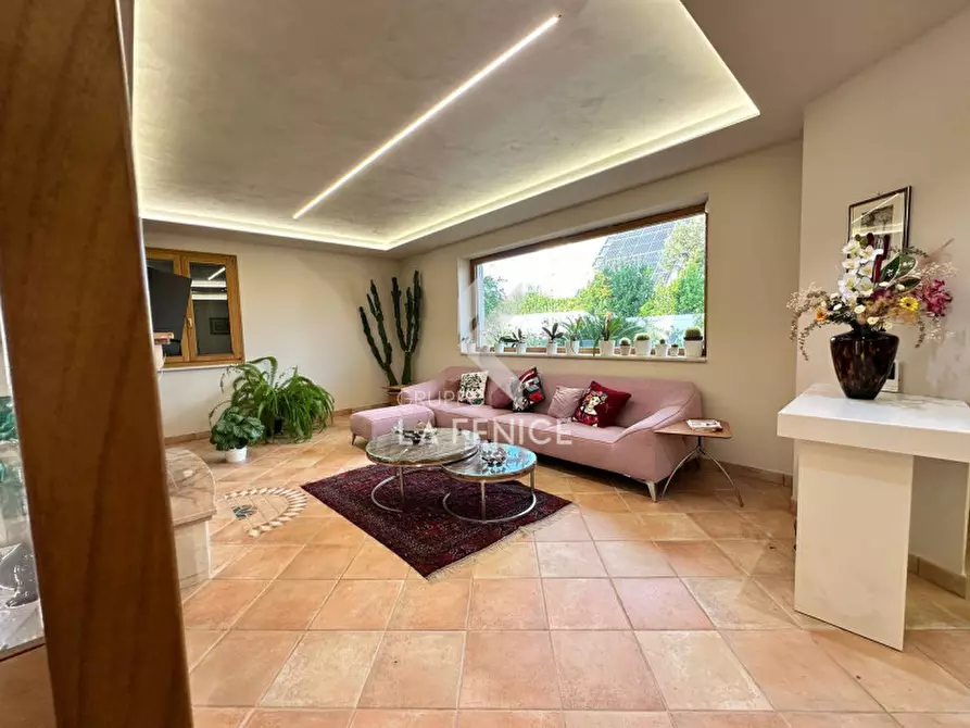 Immagine 17 di Villa in vendita  in Via Massafra 1 a Martina Franca