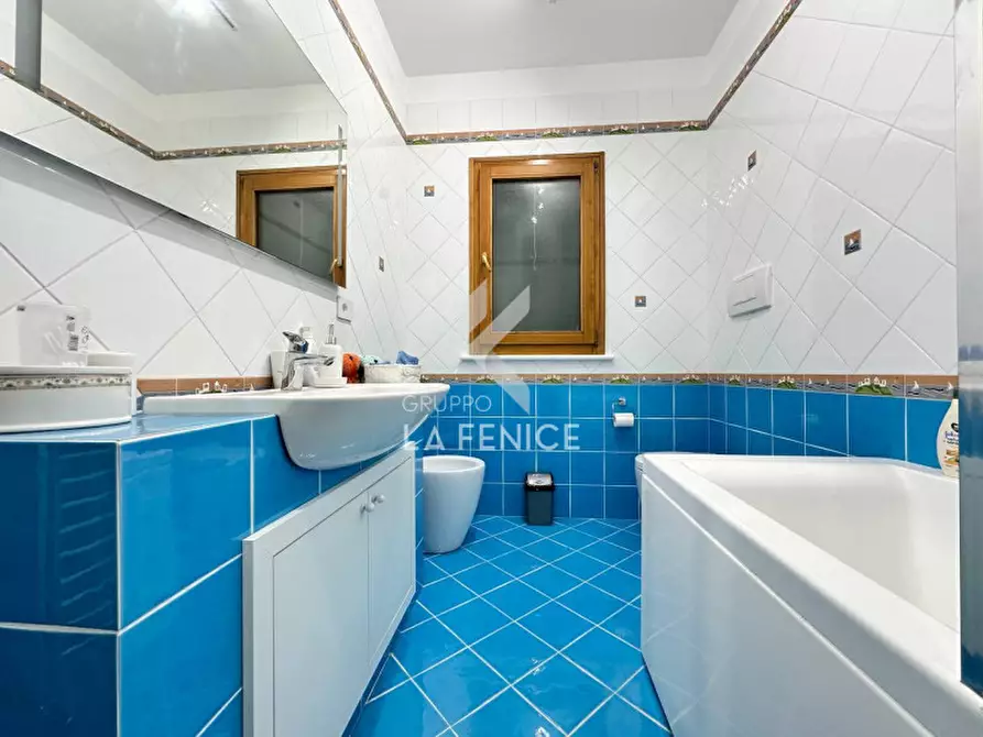 Immagine 33 di Villa in vendita  in Via Massafra 1 a Martina Franca