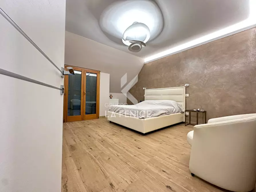 Immagine 39 di Villa in vendita  in Via Massafra 1 a Martina Franca