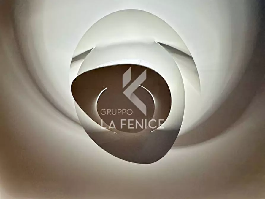 Immagine 43 di Villa in vendita  in Via Massafra 1 a Martina Franca